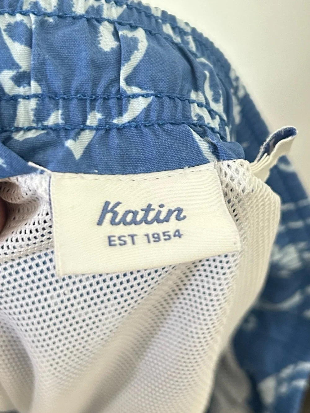 Katin boy’s Blue Palm-Pattern Swim Trunks, Sz XL (18-20) youth